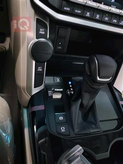 تۆیۆتا لاند کروزەر